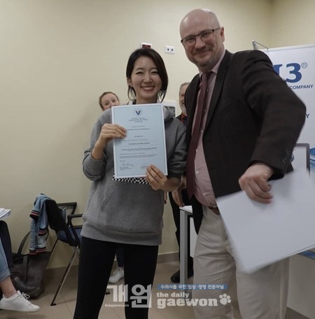 △ 2019년 3월 이탈리아 esavs-feline dentistry 수료.