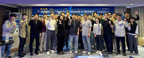 △‘제4회 ARIX VET’ 연자 및 참가자 단체사진.